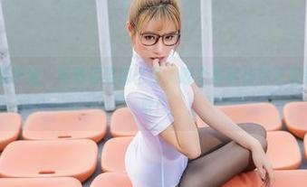 爱丝 – 小茹学姐：写真姿势那么多，哪个最能给你带来灵感？发个票！