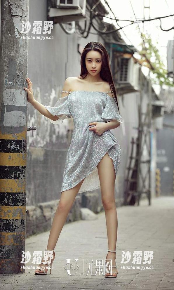 爱尤物 - “女友”套图？陆萱萱cecilia的这波下载我真的是买得心甘情愿，太迷了。