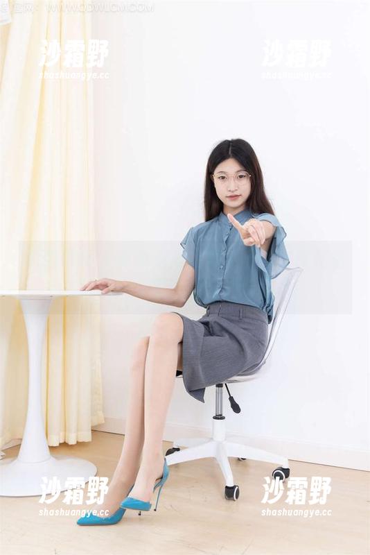 物恋传媒 - 听说泡泡的葬礼上，玫瑰花也在抢镜，作品下载马上带回家！