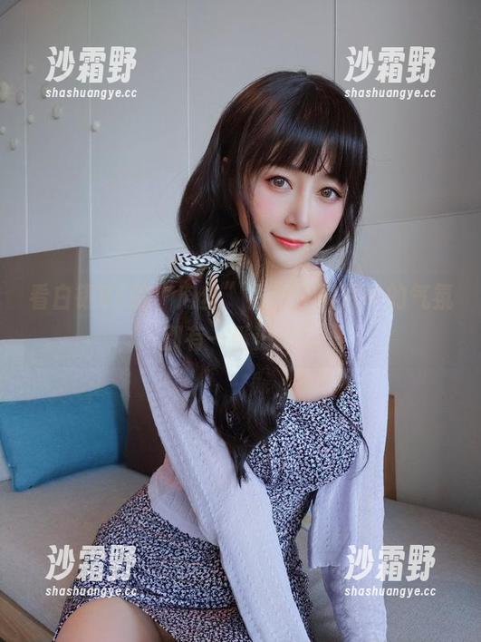 看白银81的“肉丝”福利，图片中的气氛别有一番滋味！