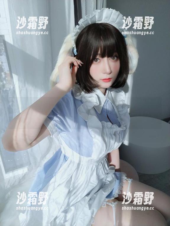 看原图里的白银81，西服自摄出乎意料的巧妙