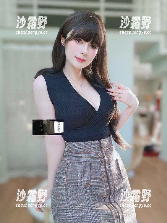 白银81的连体透泳衣合集，下载像极了一场潮流的冒险。你能不能不让我这么纠结啊？