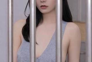 秀人网 – 看完任莹樱Jenny的御姐写真，我的天，那气场是怎么来的？！