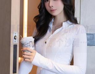 秀人网 – 夏日记忆，月夕Lily的高清写真让我想起了那个沙滩…