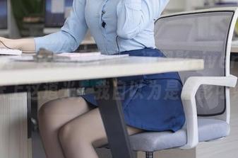 秀人网 – 居家不无聊，江淑影river图集：床上这道光，我自以为是合影可好？