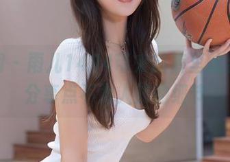 秀人网 – 雨儿1494带来的裤里丝合集，分享点不为人知的细节