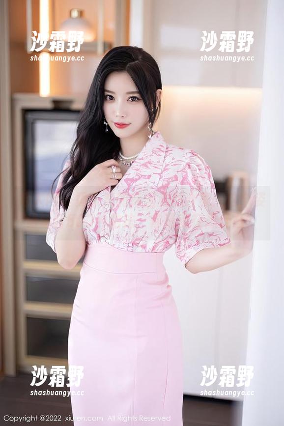 秀人网 - 黄乐然的韩国和服合集：这个姿势适合500种拍法，你猜我在想什么？