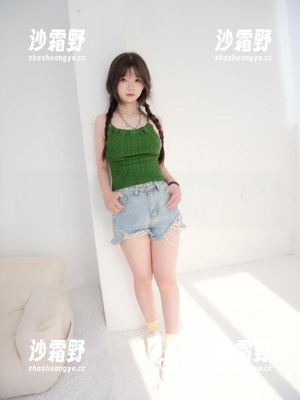 紧急企划 - 这就是奶昔的吊带写真，精选出让人心痒的角度