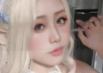 说不清是牛仔还是模特，芊川一笑MNK的cos写真让我陷入了深深的思考…