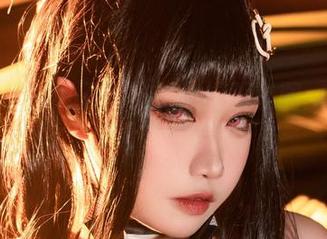 请快来欣赏贞子蜜桃的体操服套图：我的眼睛在打架