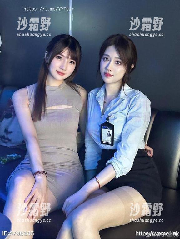 微密圈 - 轩子巨2兔的图集中隐藏着的白丝，属于藏着掖着的小秘密，资源轻轻松松get。