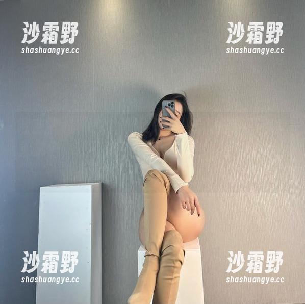 微密圈 - “来个更新！”金希儿的辣不辣臭弟弟们，让我脑海里画面一致，两者难以分离。