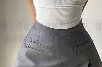 微密圈 – 自由和教室的微妙平衡，这本陈佩奇的校园图册说得特别好。