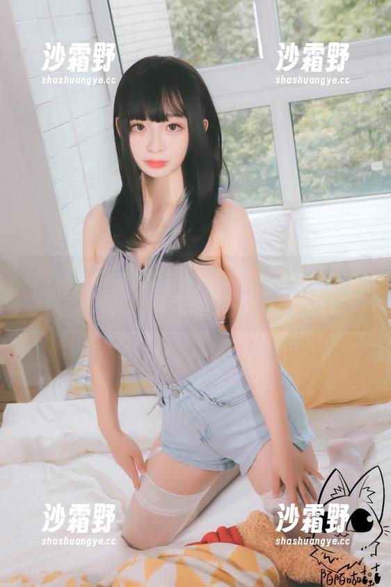 哇，最新的女王作品，陌陌咕咕咕真的是让我不得不赞叹这份优雅和力量。