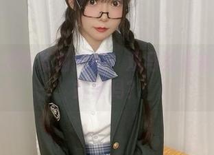 套图里的香草喵露露：双马尾是她的魔法武器吗？