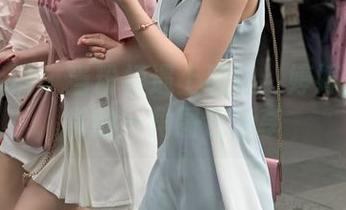 魔镜街拍 – 当粉裙遇上职场：婷婷工作日常的一角图包分享