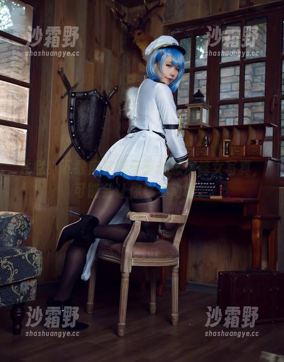 注意！下载麻花麻花酱的恶魔修女写真，可能会让你移不动眼。